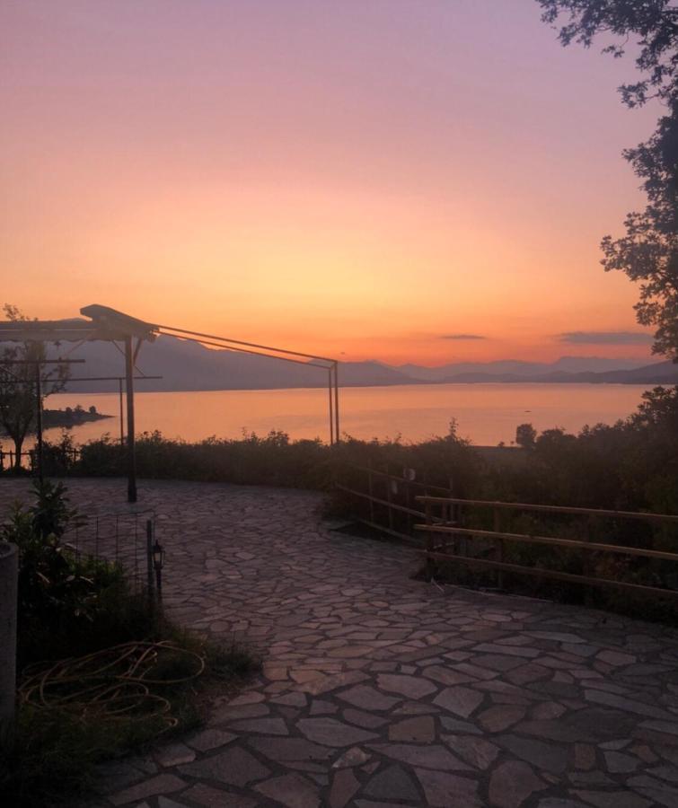 Ξενώνας Παρατηρητήριο Υπερώον Agios Athanasios  Buitenkant foto